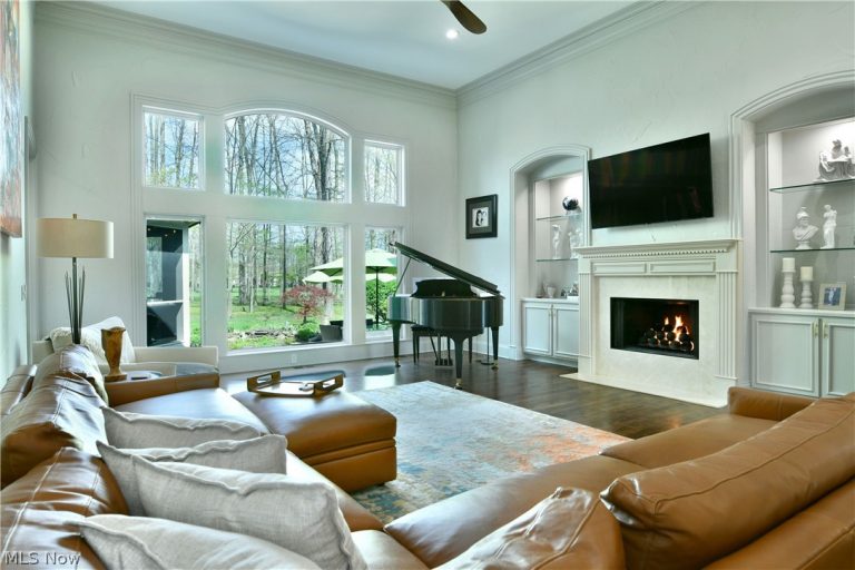 460 Club Drive, Aurora, OH - Photo 8