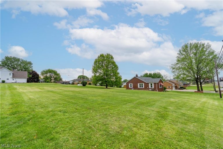 818 Canton Road, Carrollton, OH - Photo 4
