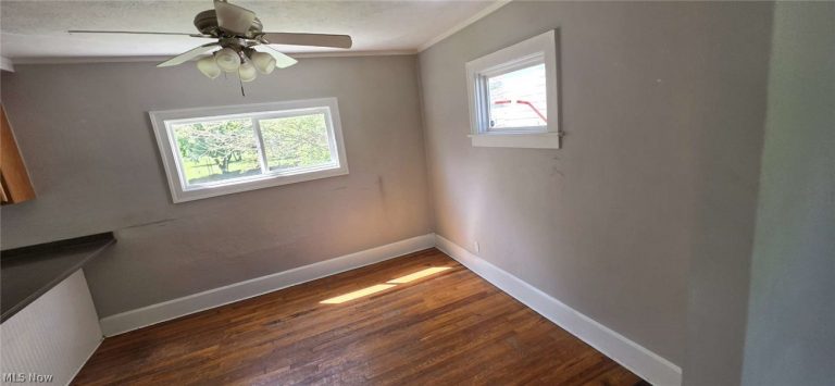 3005 Hillcrest Avenue, Cleveland, OH - Photo 5