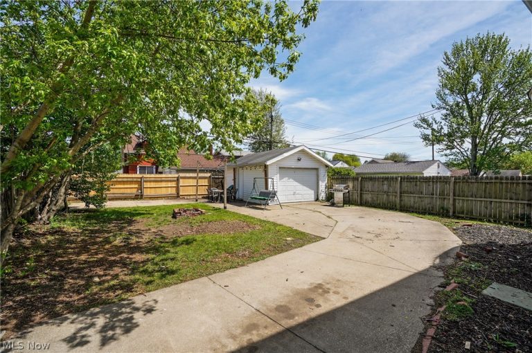 1169 Berwin, Akron, OH - Photo 5