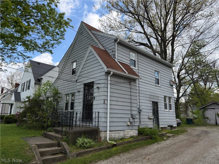 1187 Mercer Avenue, Akron, OH - Photo 2