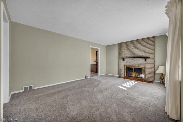 5843 Louise Avenue, Champion, OH - Photo 8