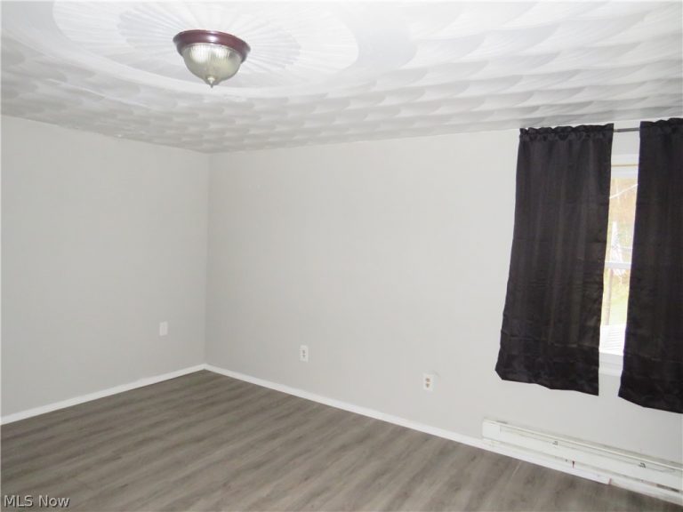 227 Main Street, Follansbee, WV - Photo 8