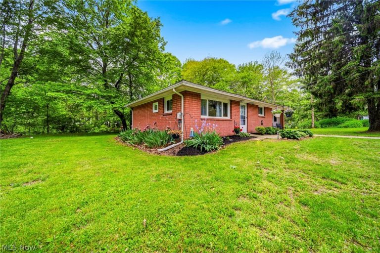 331 Dibble Road, Conneaut, OH - Photo 3