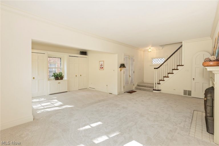 2528 Ashurst Road, University Heights, OH - Photo 4