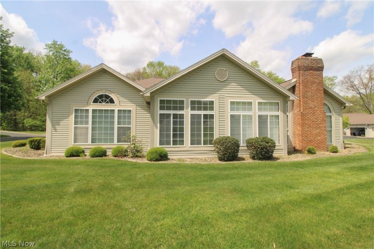 5645 Clingan Road #7B, Struthers, OH - Photo 4