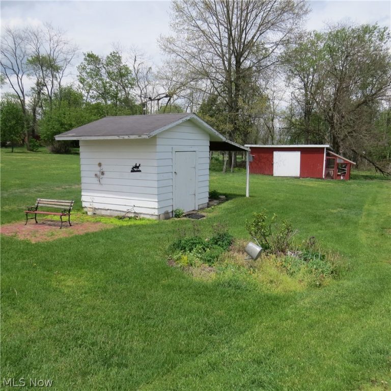 22 Maple Hill Road, Salineville, OH - Photo 6