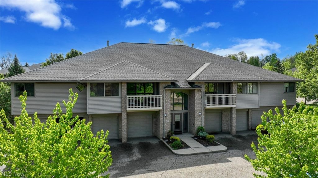 3800 Rosemont Boulevard #107D, Fairlawn, OH