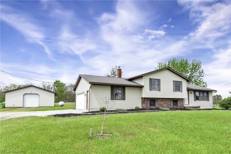 9550 Spencer Road, Homerville, OH - Photo 2