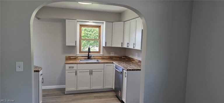 1415 26th Street, Canton, OH - Photo 3