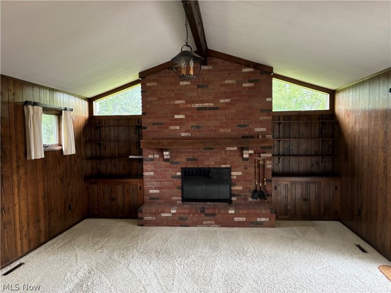 2007 Silver Fox Lane, Warren, OH - Photo 6