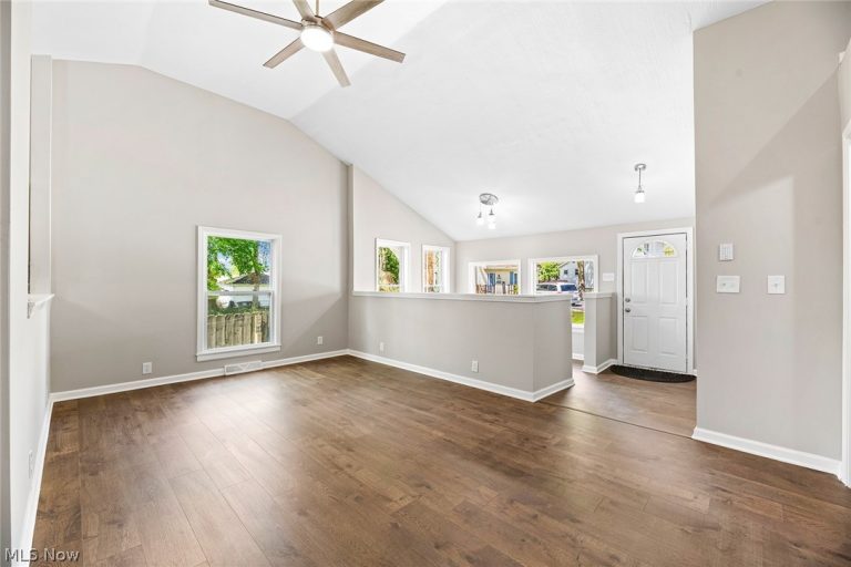 244 Keenan Avenue, Cuyahoga Falls, OH - Photo 5