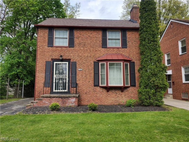 1115 Clifford Road, Cleveland Heights, OH, 44121