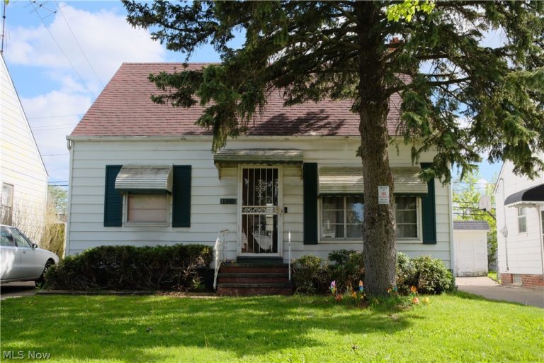 19312 Fairway Avenue, Maple Heights, OH, 44137