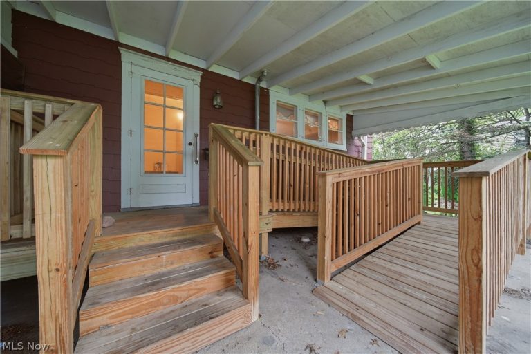328 Portage Street, North Canton, OH - Photo 2