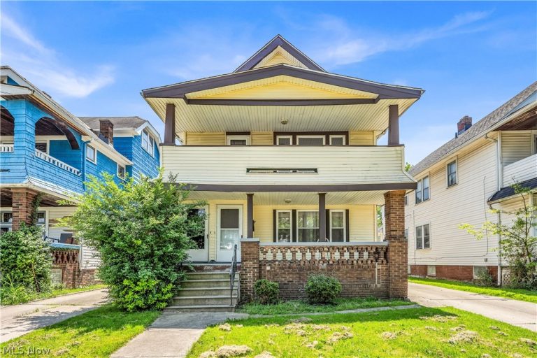 10106 Greenview Avenue #2/UP, Garfield Heights, OH, 44125