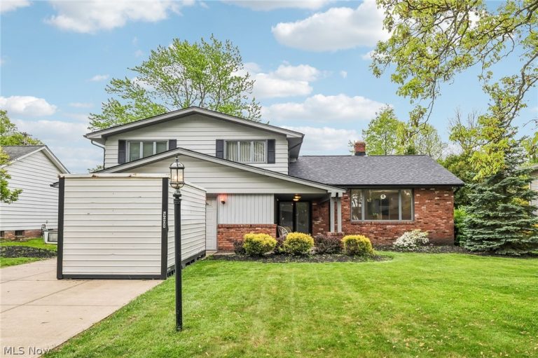 5420 Bluebell Drive, Lyndhurst, OH, 44124