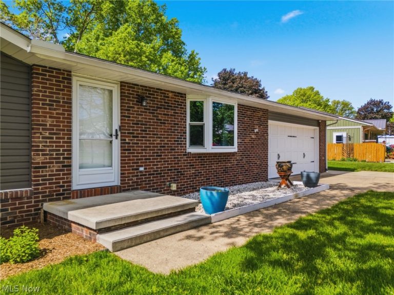 334 Providence Avenue, New Philadelphia, OH - Photo 8