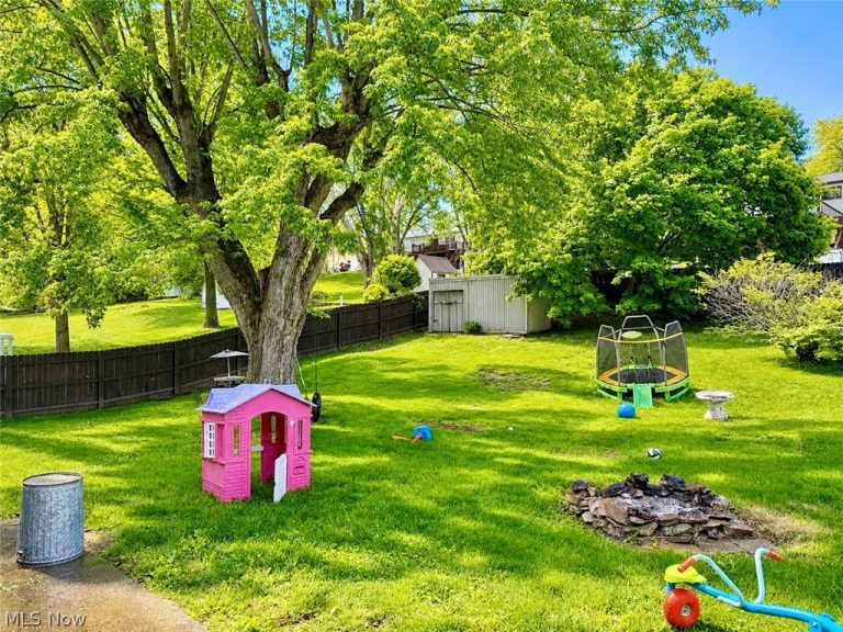 113 Stuart Drive, Wintersville, OH - Photo 4