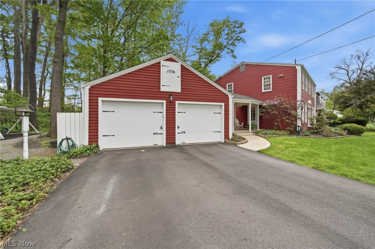 1776 Amarillo Street, North Canton, OH - Photo 3