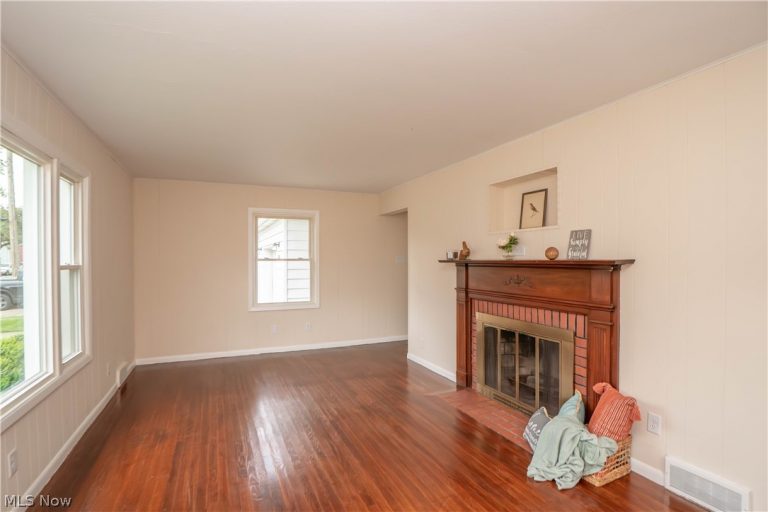 636 Page Street, Ravenna, OH - Photo 8