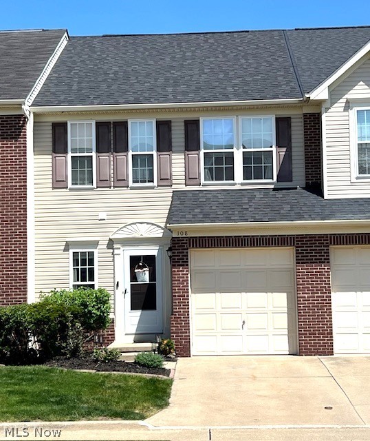 108 Yellowstone Court, Berea, OH - Photo 2