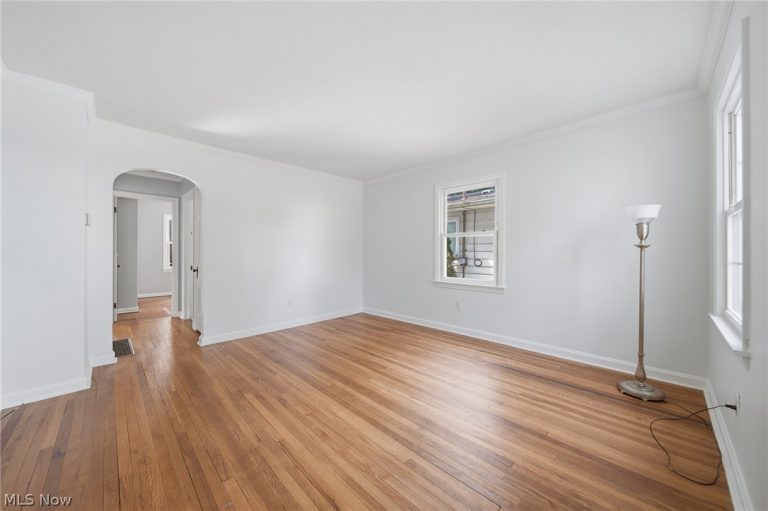2031 Verde Avenue, Akron, OH - Photo 2