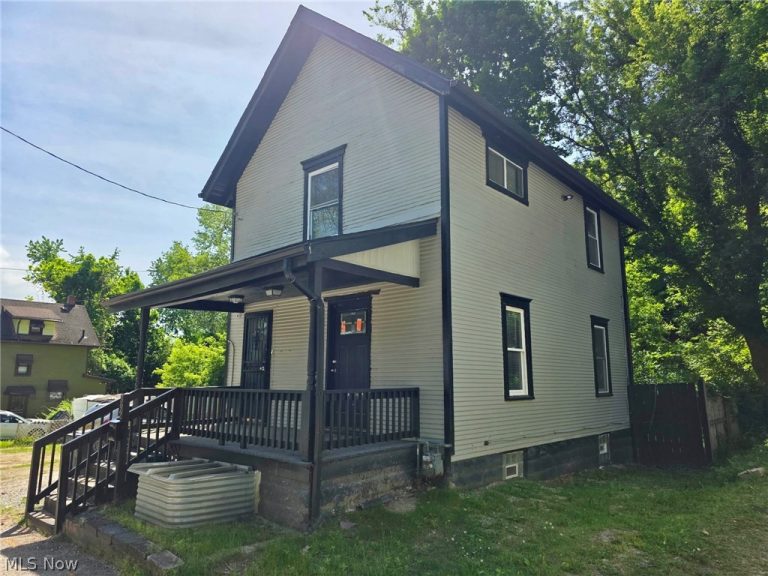 392 Bailey Court, Akron, OH, 44304