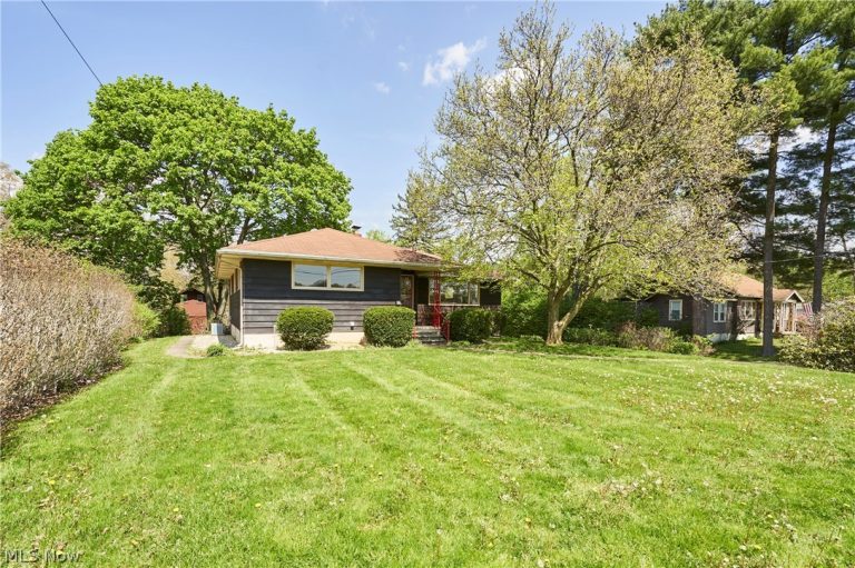 647 Killian Road, Coventry, OH - Photo 2