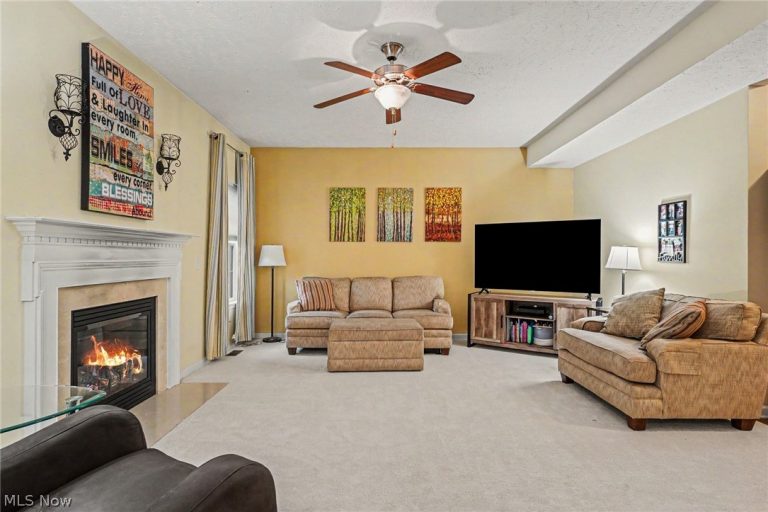7922 English Oak Trail, Macedonia, OH - Photo 5