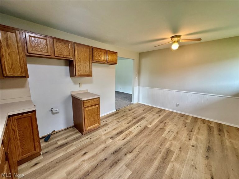 9214 Blueberry Lane, Macedonia, OH - Photo 6