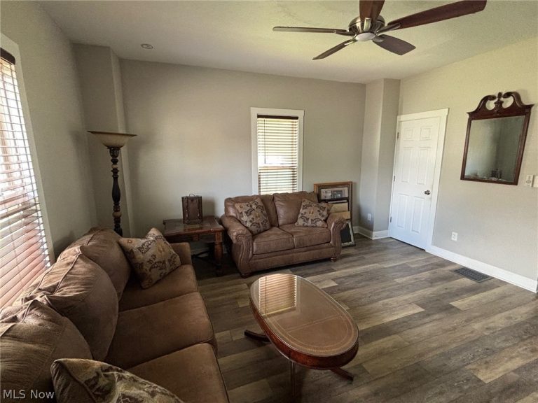 921 6th Street, Massillon, OH - Photo 2