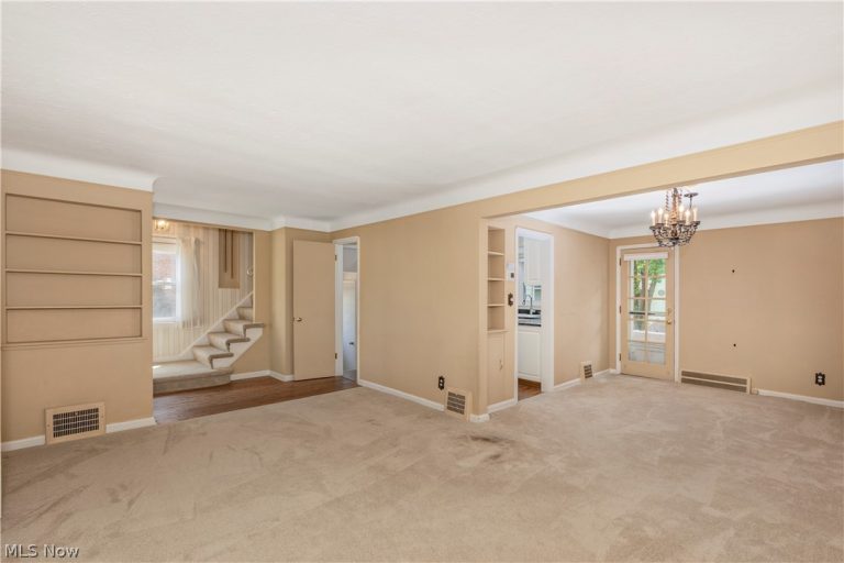 4810 Westbourne Road, Lyndhurst, OH - Photo 4