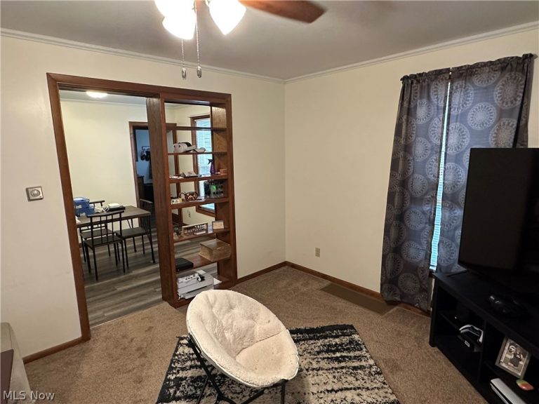 537 Dale Avenue, Willard, OH - Photo 5