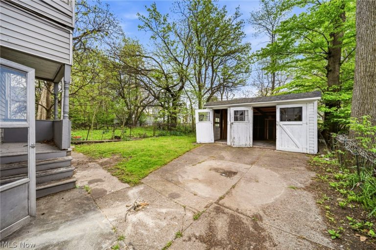 6732 Edna Avenue, Cleveland, OH - Photo 4