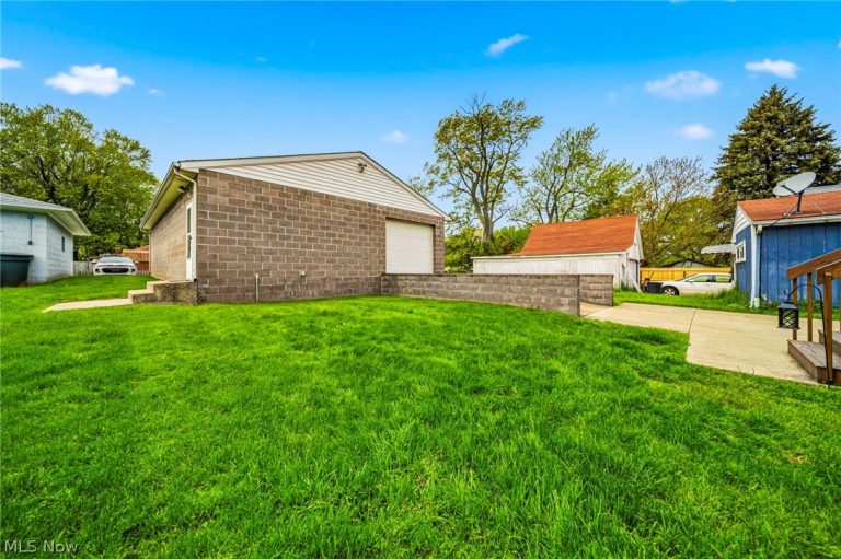 1723 Harbor Avenue, Ashtabula, OH - Photo 8