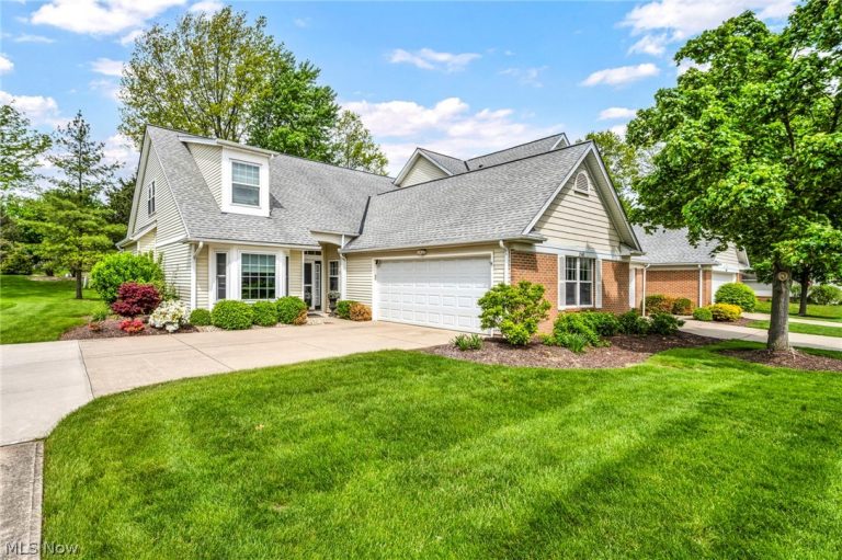 2568 Woodruff Court, Westlake, OH - Photo 2