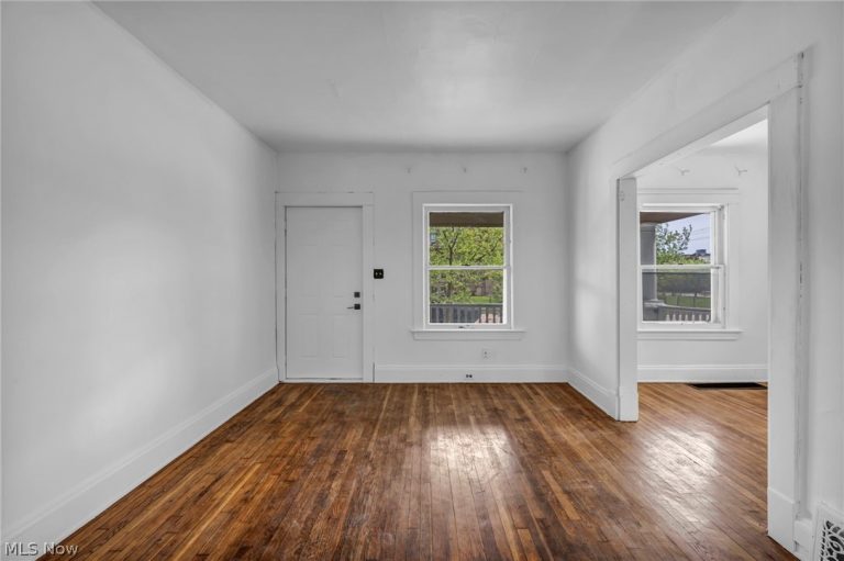1516 116th Street, Cleveland, OH - Photo 3