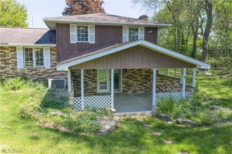 1424 Oak Street, Dover, OH - Photo 4