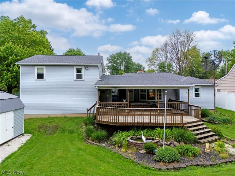 255 Wolf Avenue, Wadsworth, OH - Photo 2