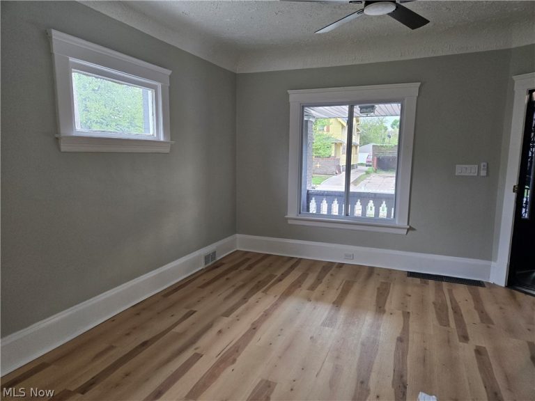 9807 Parkgate Avenue, Cleveland, OH - Photo 5