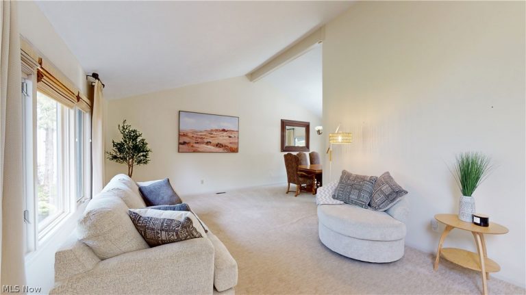 5275 Lenore Drive, Mentor, OH - Photo 8