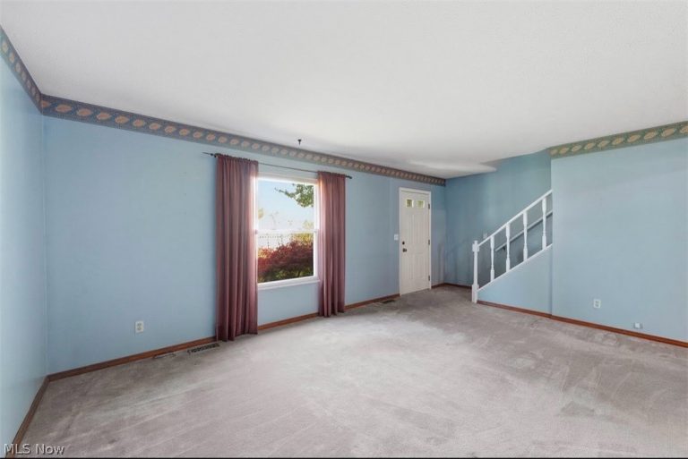 5179 Franklyn Boulevard #B, Willoughby, OH - Photo 2