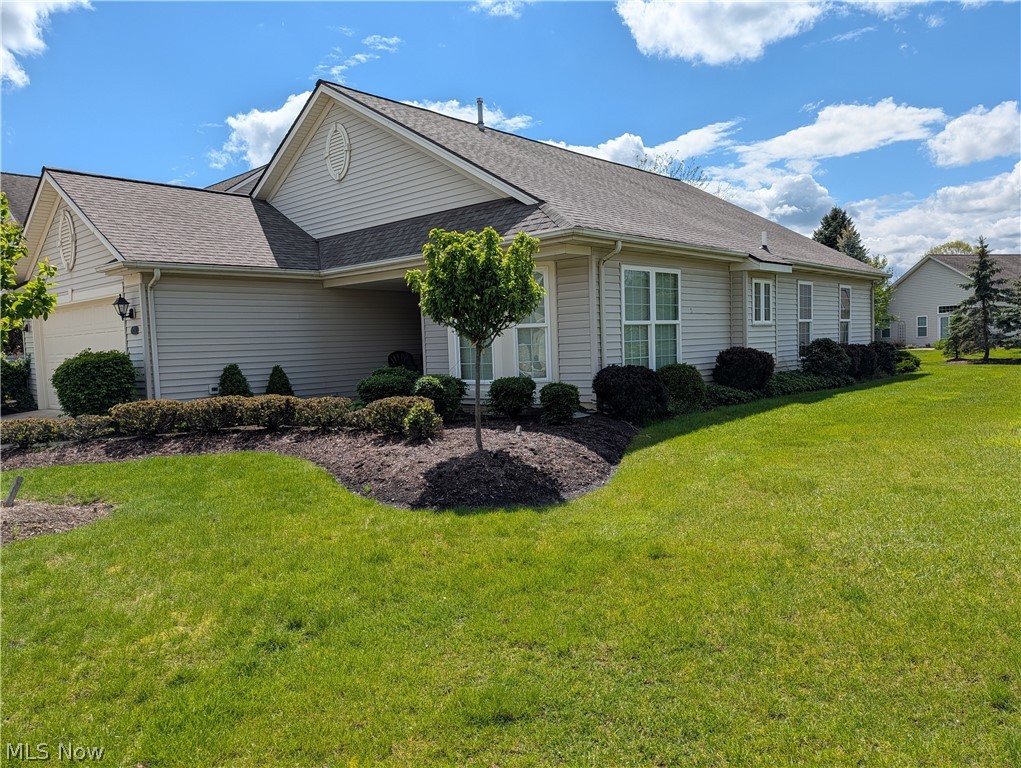 15282 Oak Hollow Lane, Strongsville, OH