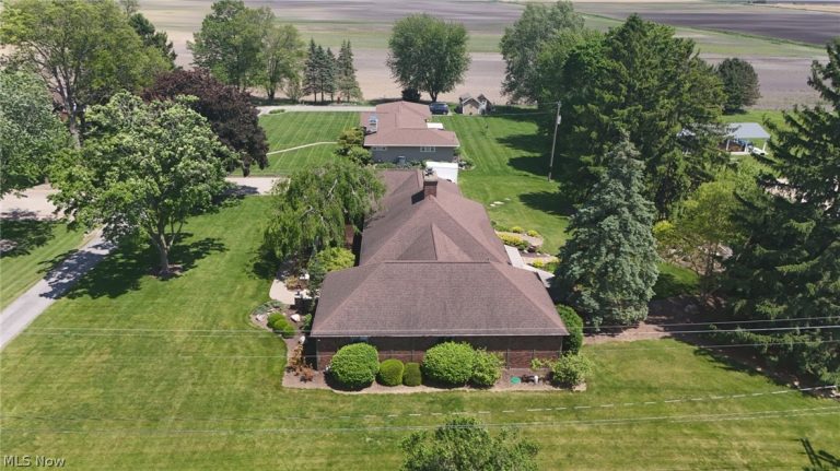 3985 Wiers Road, Willard, OH - Photo 5