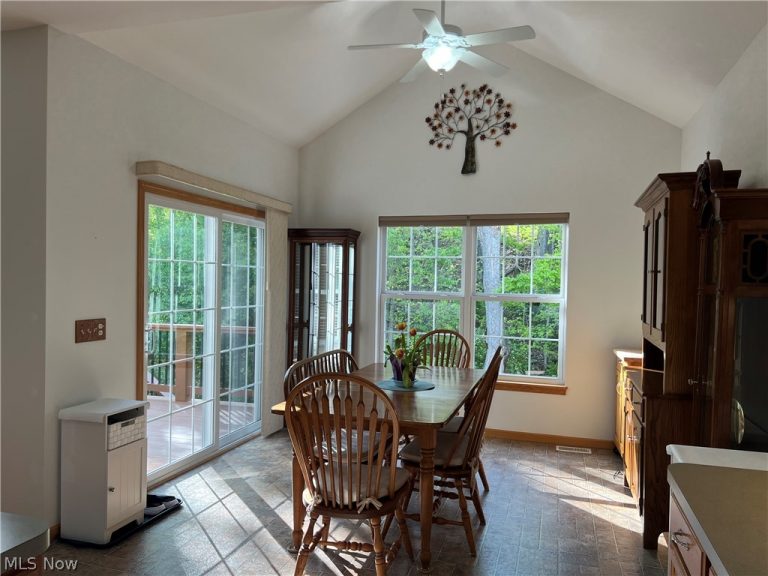 4094 Turnberry Drive, Medina, OH - Photo 6