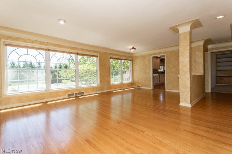 29426 Gates Mills Boulevard, Pepper Pike, OH - Photo 5