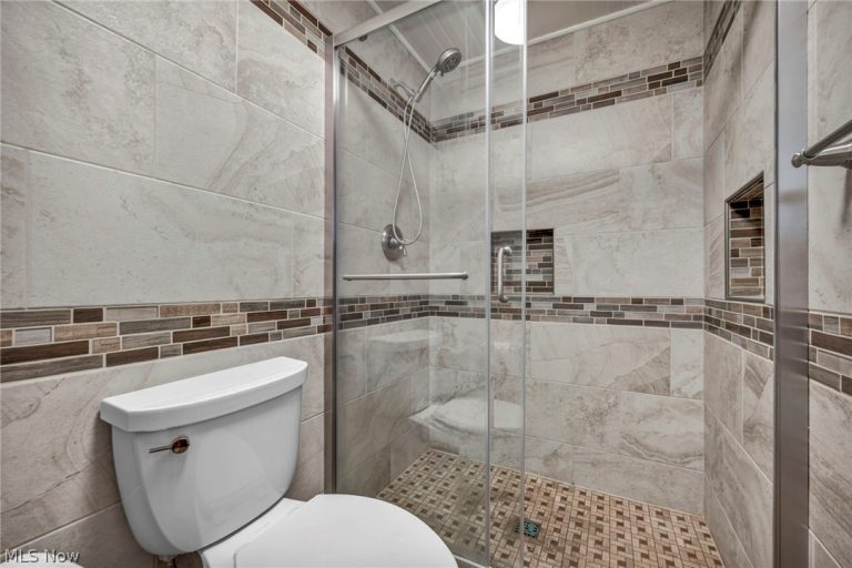 1668 Eisenhower, Brunswick, OH - Photo 8