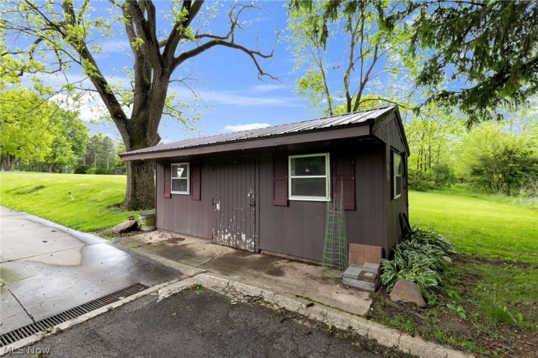 1221 Bucyrus Road, Galion, OH - Photo 5