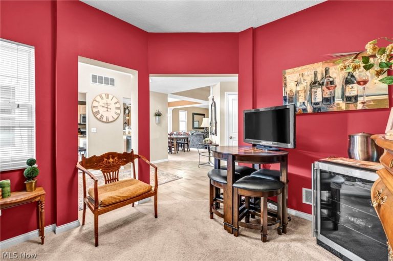 2568 Woodruff Court, Westlake, OH - Photo 8